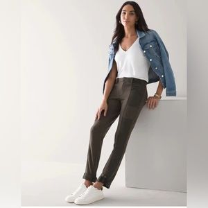 WHBM WKND Satin Trim Knit Cropped Pant